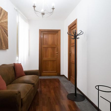 Italianway - Barberini Elegantia Apartments Roma الغرفة الصورة