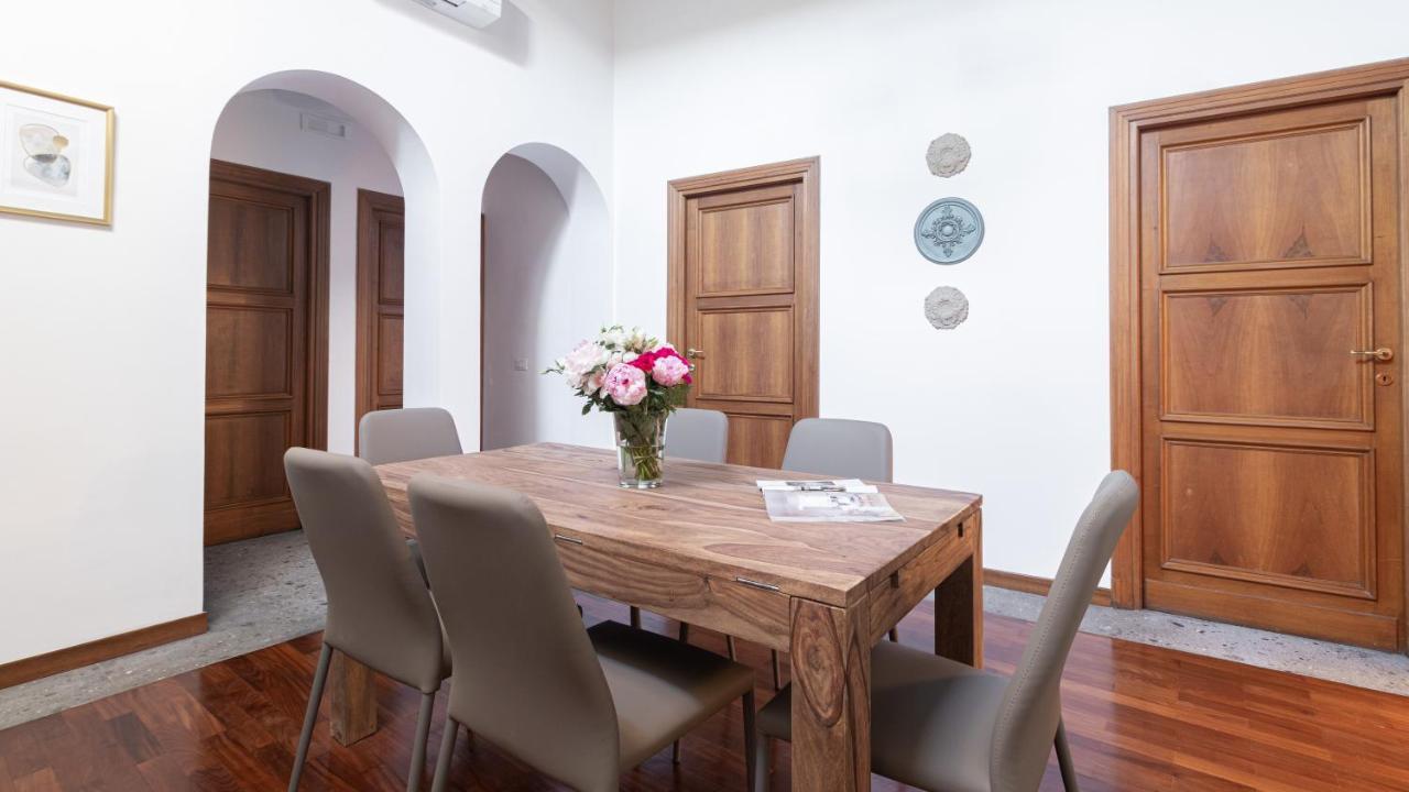 Italianway - Barberini Elegantia Apartments Roma المظهر الخارجي الصورة