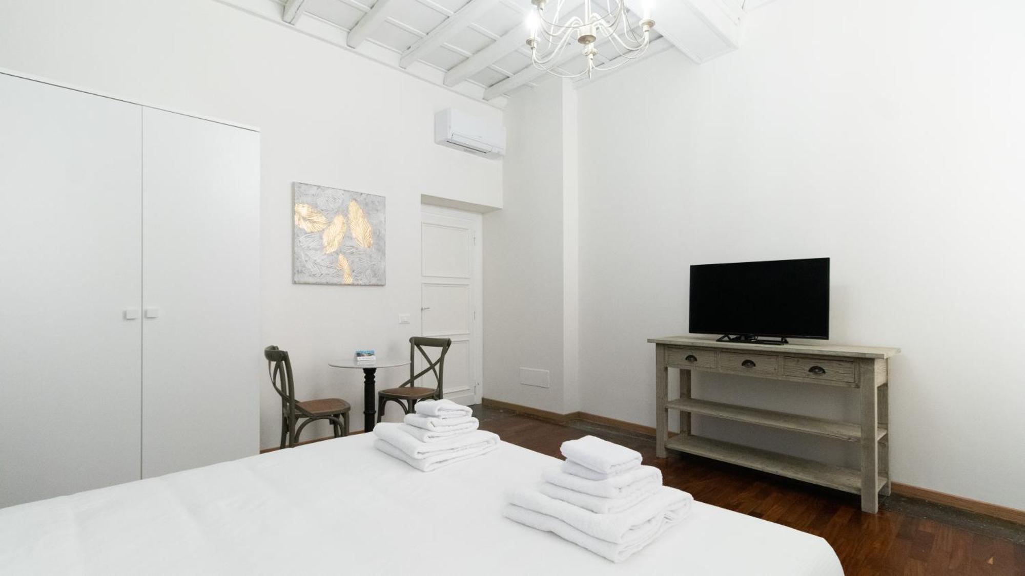 Italianway - Barberini Elegantia Apartments Roma الغرفة الصورة